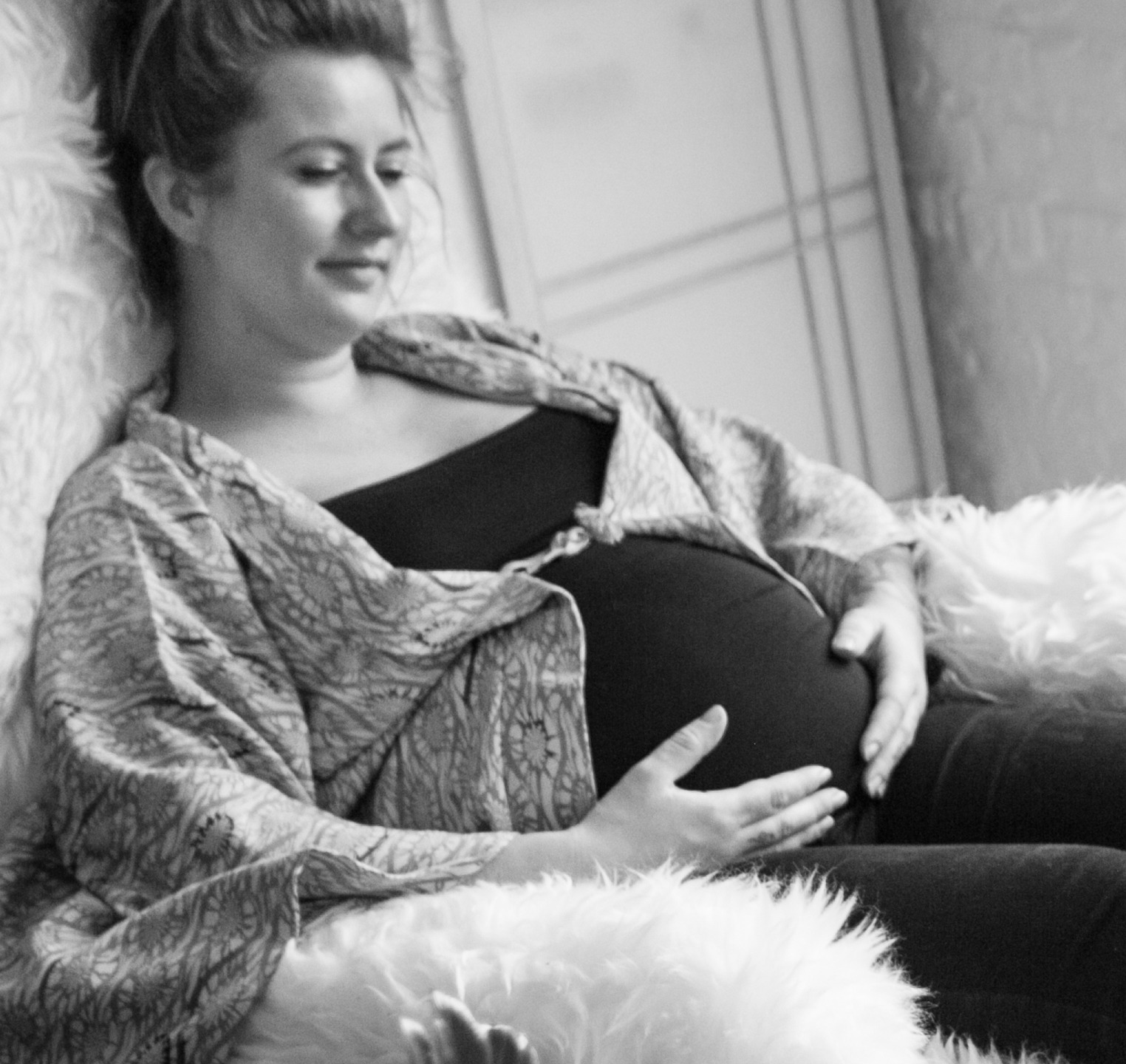 Akupunktur i graviditeten Akupunktur i graviditeten har en dyb balancerende effekt på dit nervesystem, dine organer, dit bevægeapparat, dit hormonsystem og dine følelser.